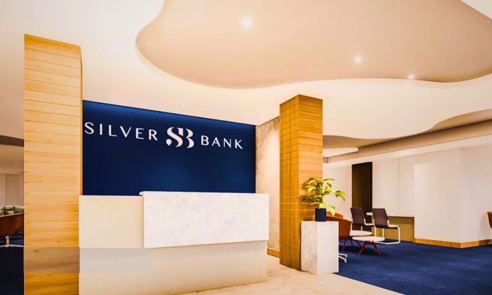 Silver-Bank-DM-1000x600