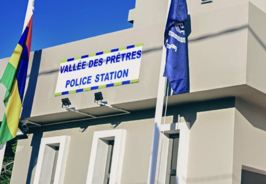 vallee-des-pretres-police-station-mauritius (1)
