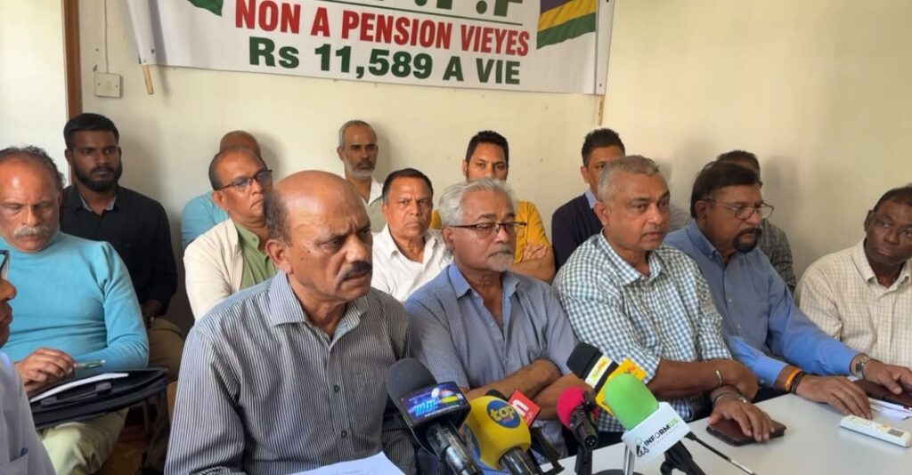 Réforme des pensions : les syndicats maintiennent la pression et réclament un dialogue avec le gouvernement