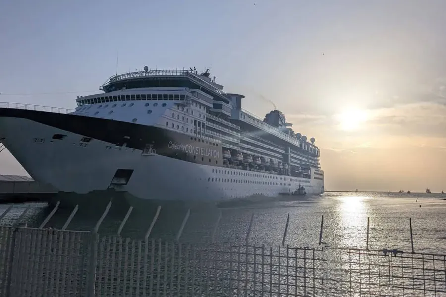 celebrity-constellation-dead-crew-member.jpg