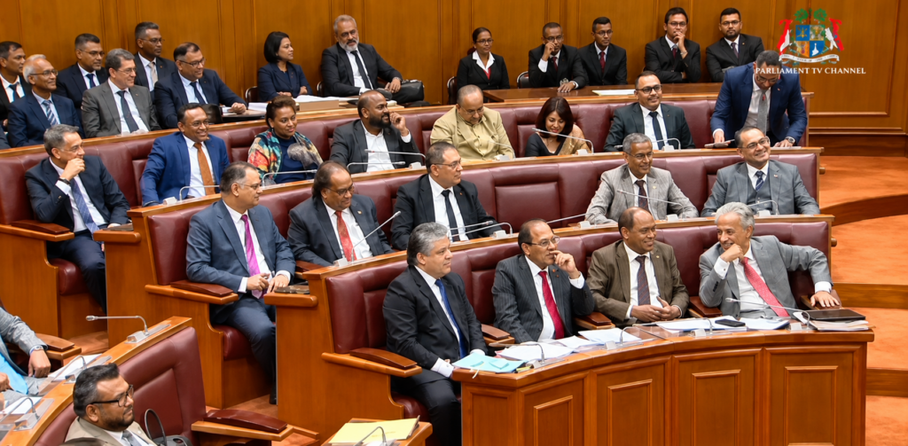 Finance Bill : le vote surprise de Sydney Pierre