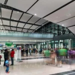 Quatre passagers interpellés à l’aéroport avec plus de Rs 1,5 million en devises