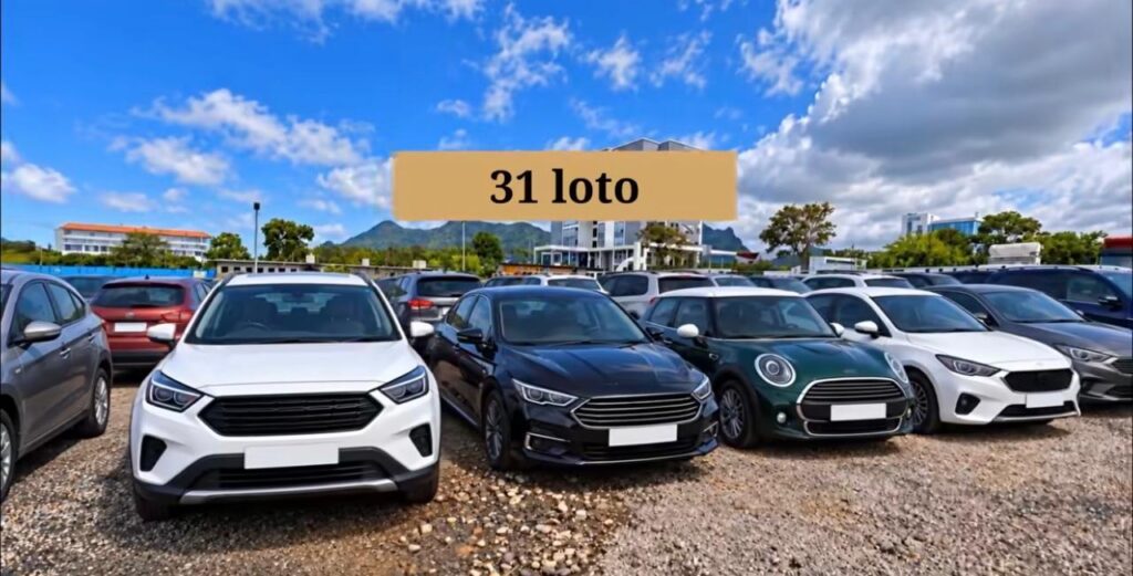 McLaren, Aston Martin, BMW… la FCC met 41 véhicules et bateaux aux enchères