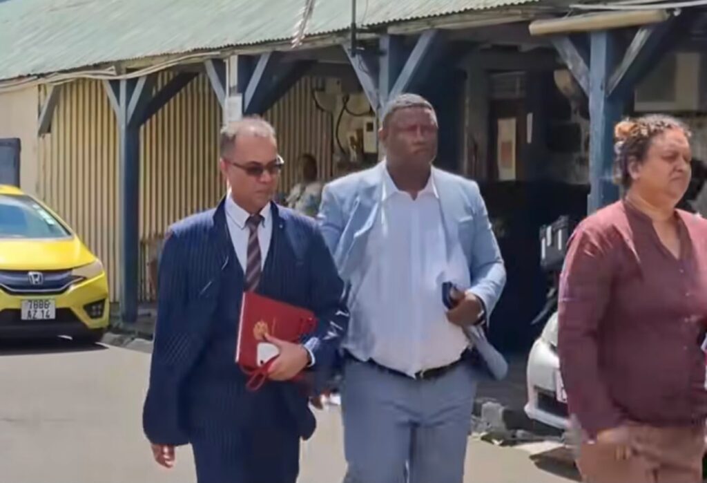 Allégations autour de Mami Ravatomanga : Jean Karl Elysee démissionne du PMO et dément les allégations le visant